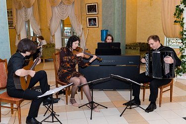 Сергей Грачев поздравил заслуженного деятеля искусств Бориса Хавторина с юбилеем